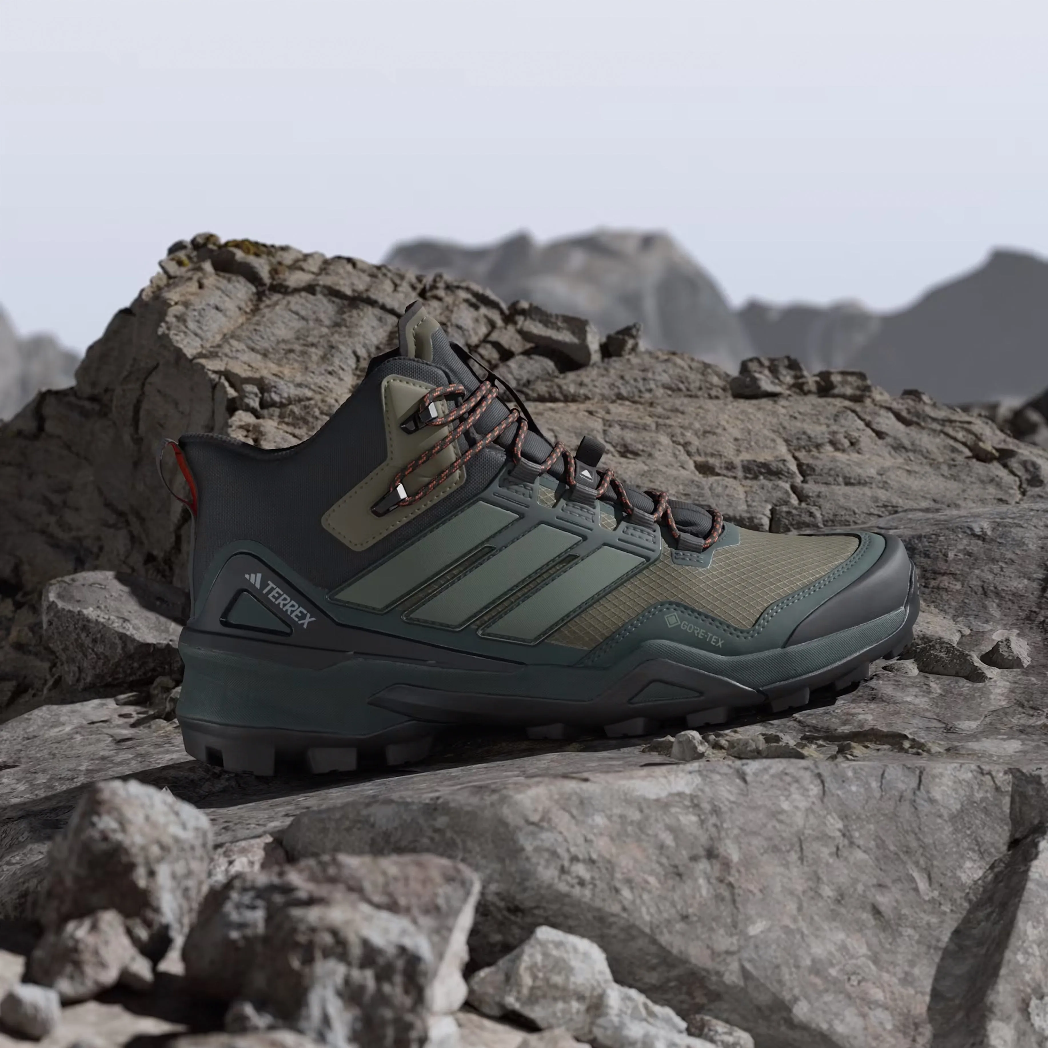 Adidas Terrex Hiking Boots Skychaser Mid Olive Strata / Silver Green / Core Black