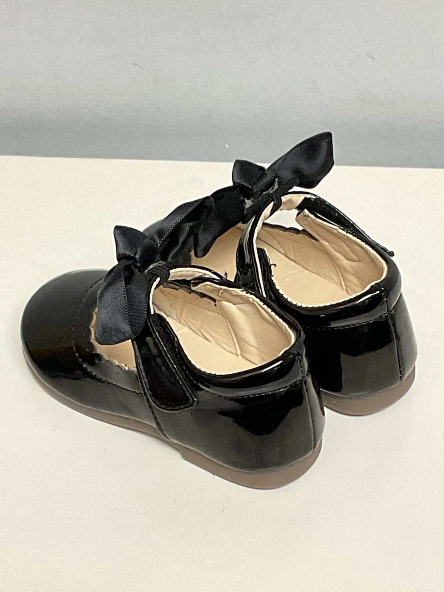 Child Shoe Size 6 Black Patent Leather Shoes