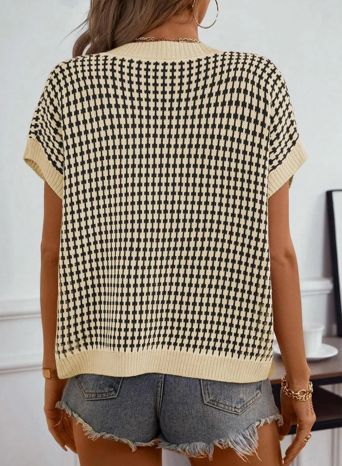 Dokotoo Womens Casual Summer Tops V Neck Short Sleeve Plaid Knit Vest Loose Fit Pullover Sweaters Blouses
