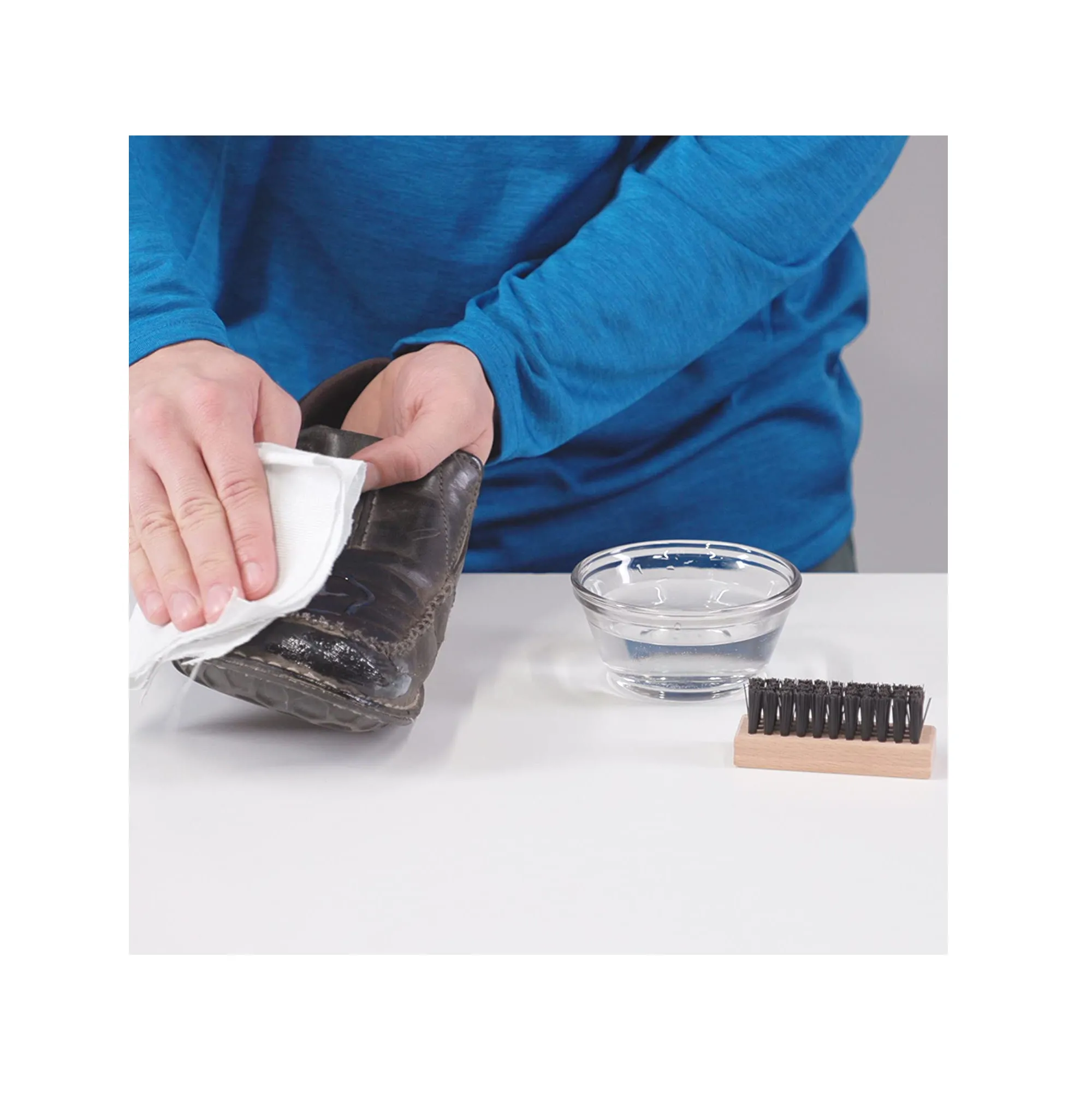GEAR AID Revivex Leather Water Repellent Shoes and Boots 4 fl oz
