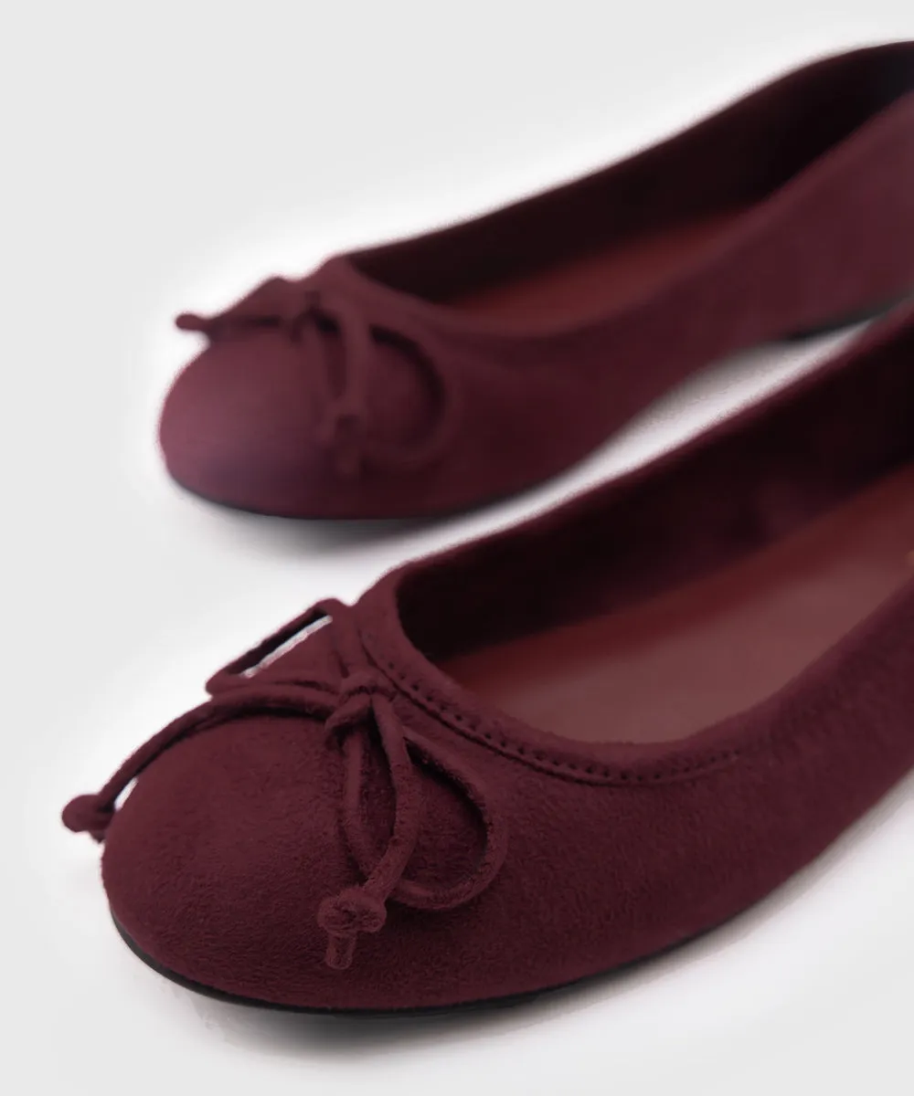 Pumps with Bow Detail