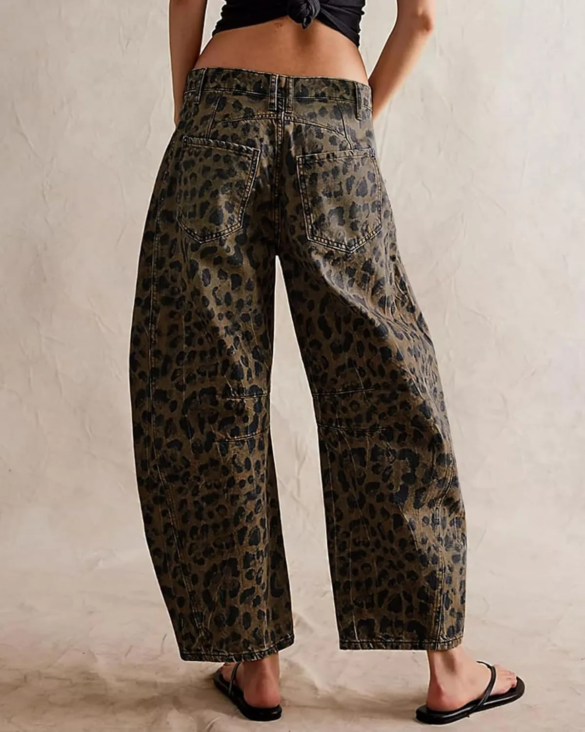 SAFRISIOR Leopard Jeans for Women Baggy Barrel Pants Mid Rise Cheetah Print Ankle Wide Leg Y2k Denim Trousers with Pockets