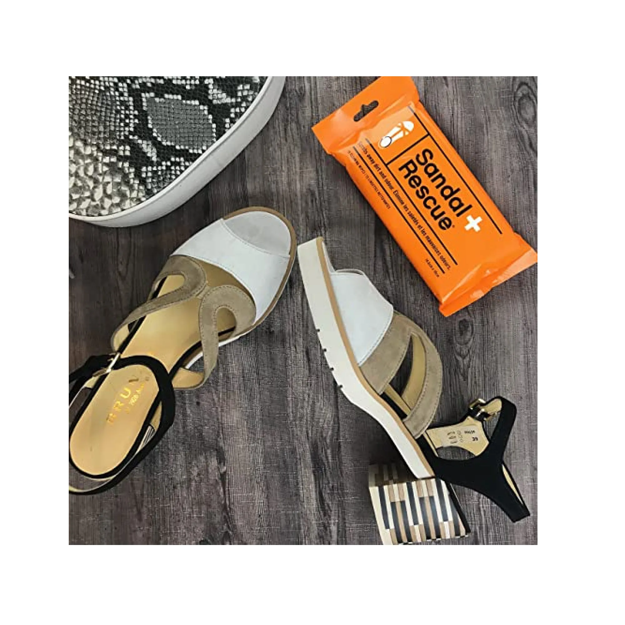 SandalRescue All-natural Sandal Cleaner Wipes for Suede and Leather Sandals Shoe Cleaning Wipe Scrubs Off Dirt and Oil Footprints and Cleans Sandals all Over 15 Pack