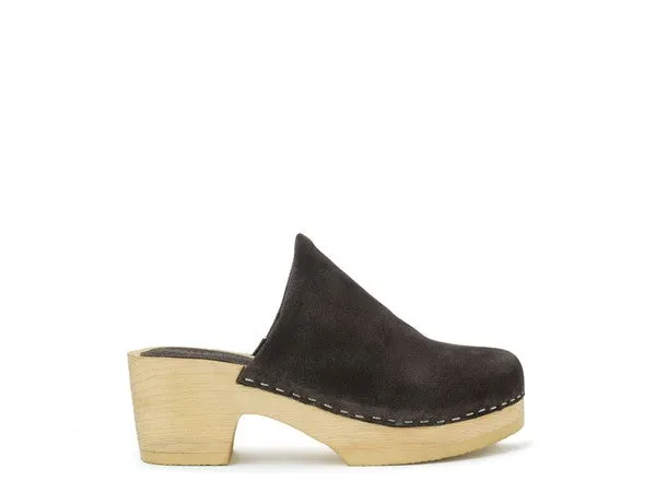 The Rag Company Darcie Taupe Suede Clogs