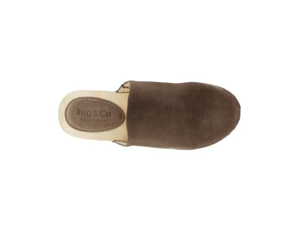 The Rag Company Darcie Taupe Suede Clogs
