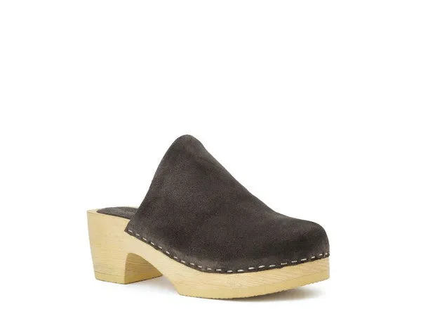 The Rag Company Darcie Taupe Suede Clogs