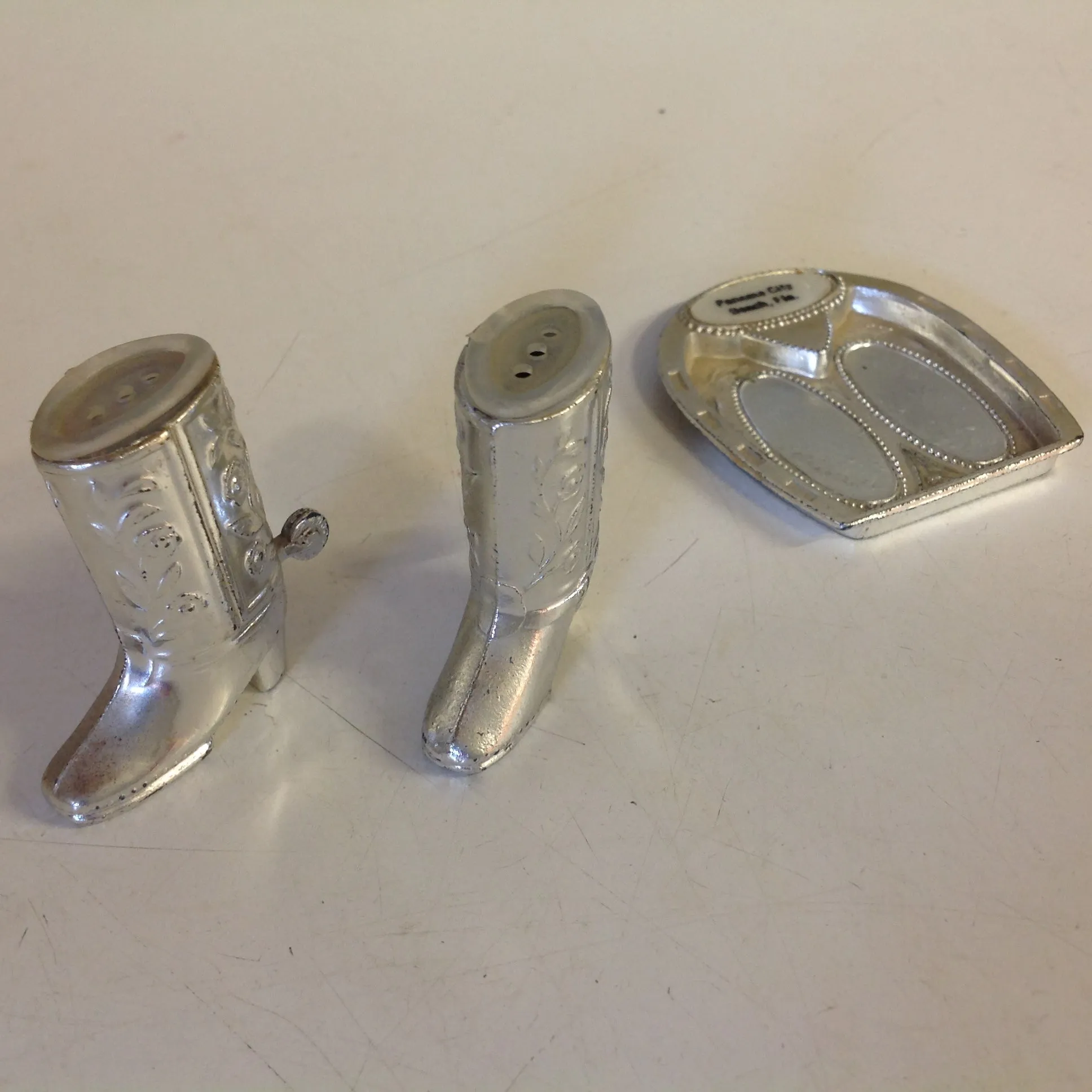 Vintage Souvenir Panama City Beach Florida Silvertone Salt and Pepper Shaker Set with Stand