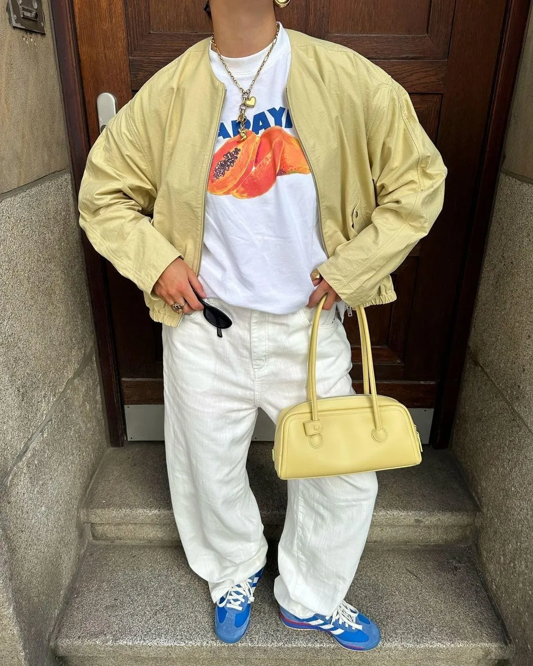 Women Graphic Oversized Tee Y2k Fruit Print Short Sleeve White Top Crewneck Cute Aesthetic Tee Shirts Summer