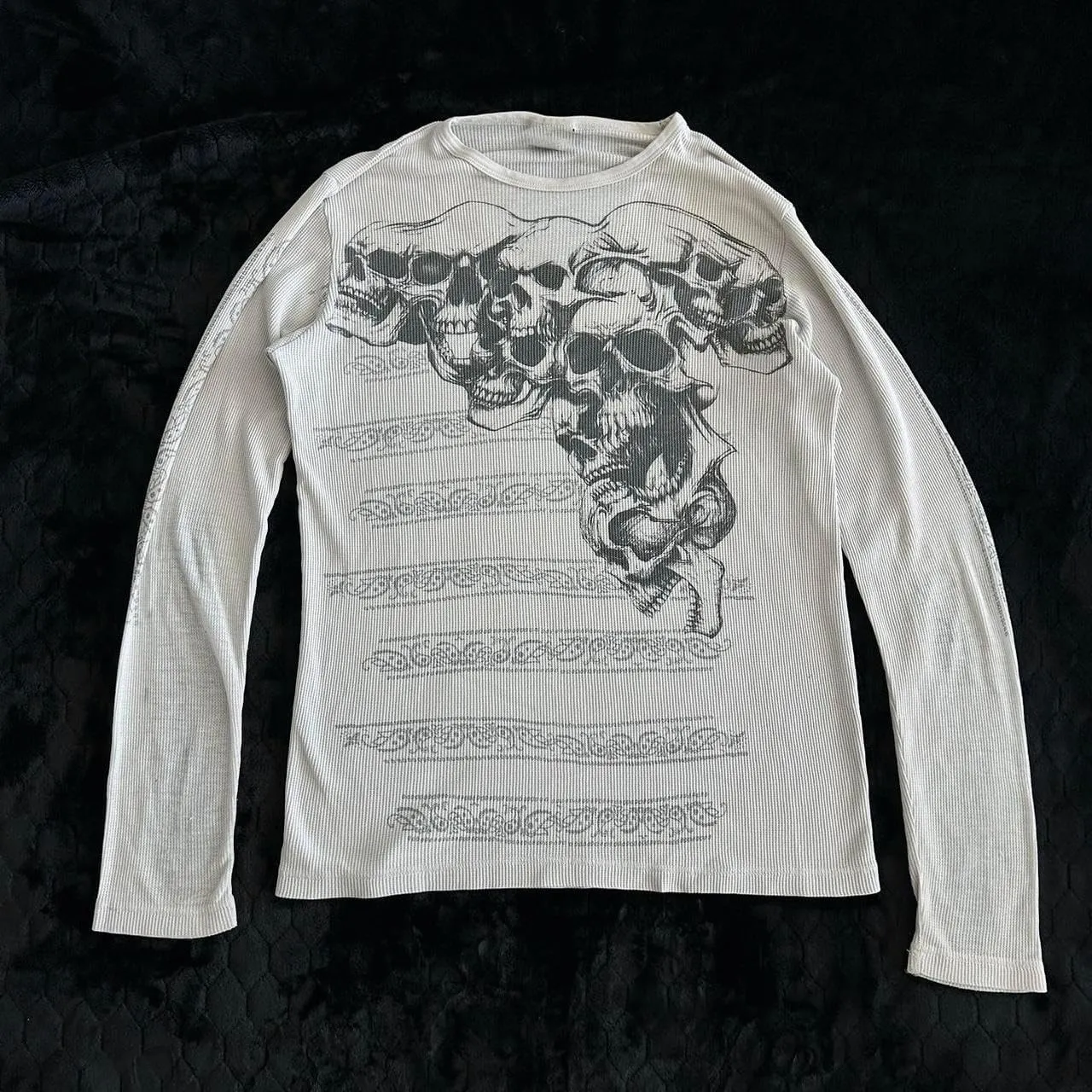 Women Y2k Long Sleeve Grunge Shirts Vintage Gothic Graphic Tees Top Teen Girls Aesthetic T Shirt Emo Clothes