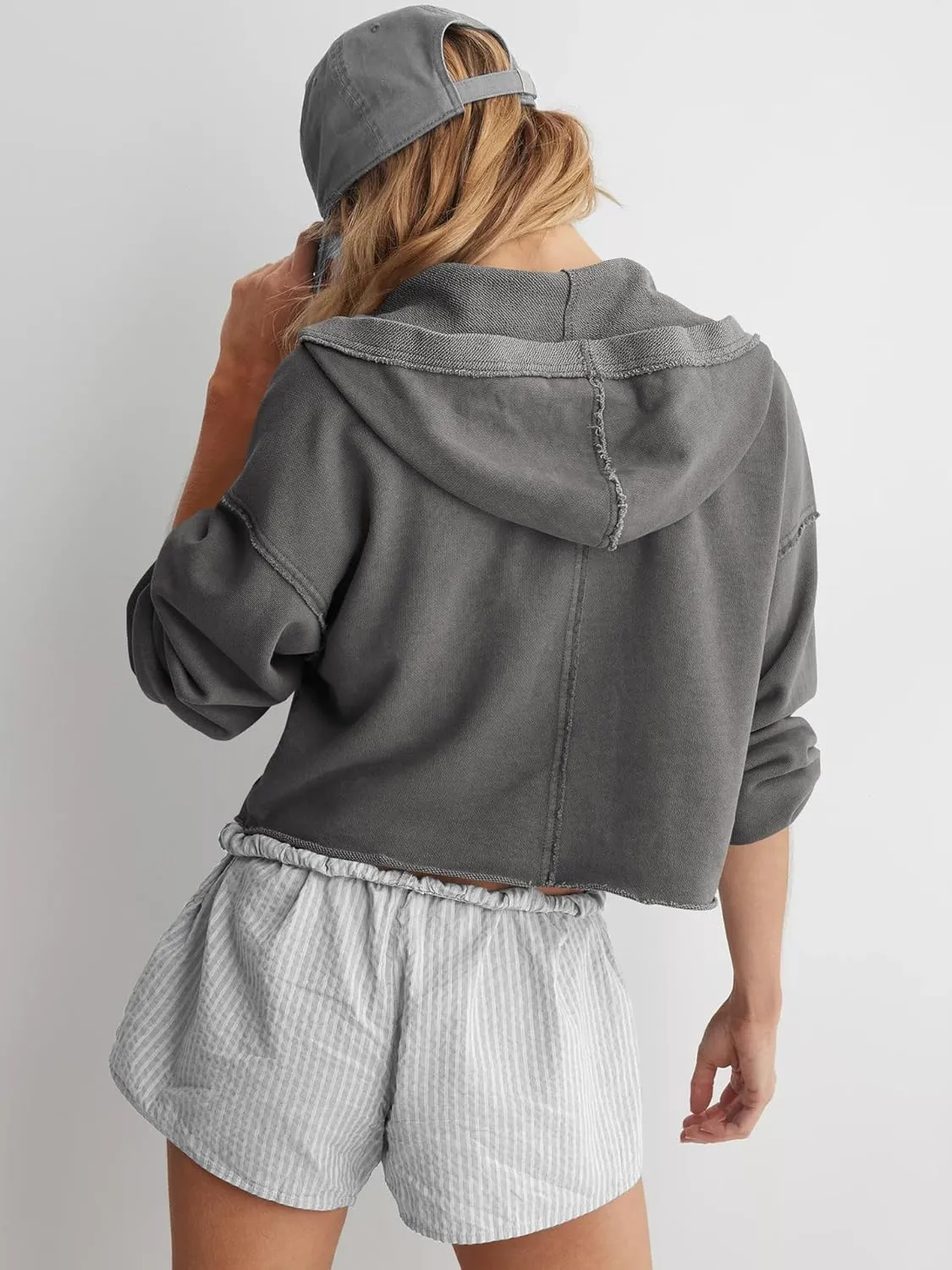 Womens Cropped Hoodies Long Sleeve V Neck Ripped Pullover Sweatshirts with Hooded Casual Crop Tops Trendy 2025