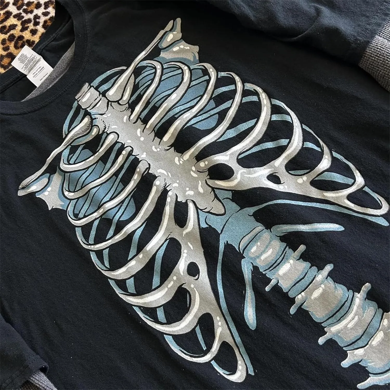 Womens Long Sleeve Fairy Grunge Tees Shirt Vintage Goth Skull Graphic Print Tops 90s Emo Aesthetic Clothes